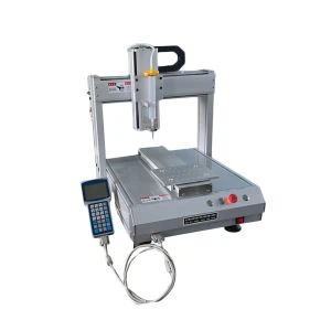 Новый трехосный станок для склеивания